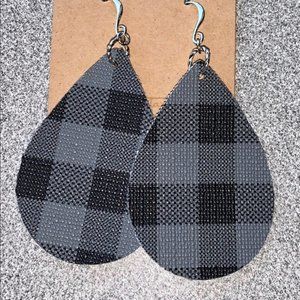 Cozy Flannel: black and gray earrings